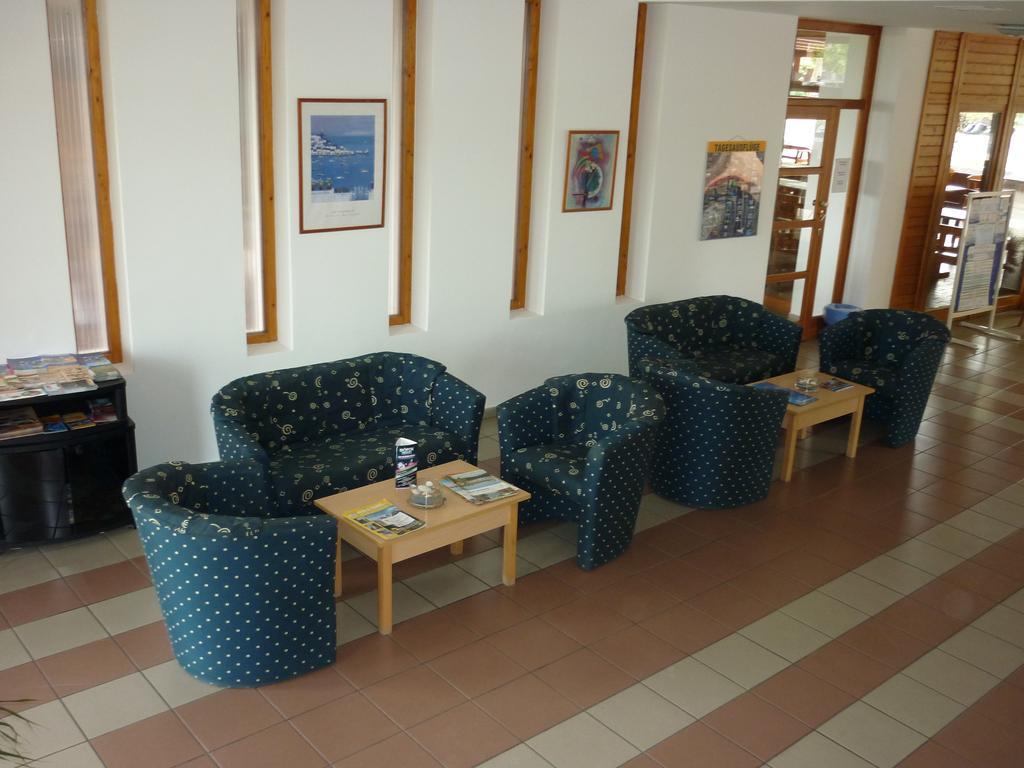 Hotel Holiday Siófok Eksteriør billede