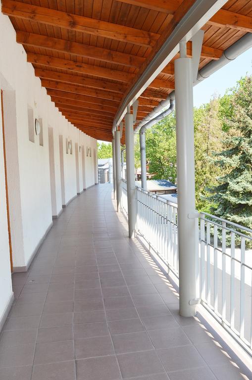 Hotel Holiday Siófok Eksteriør billede
