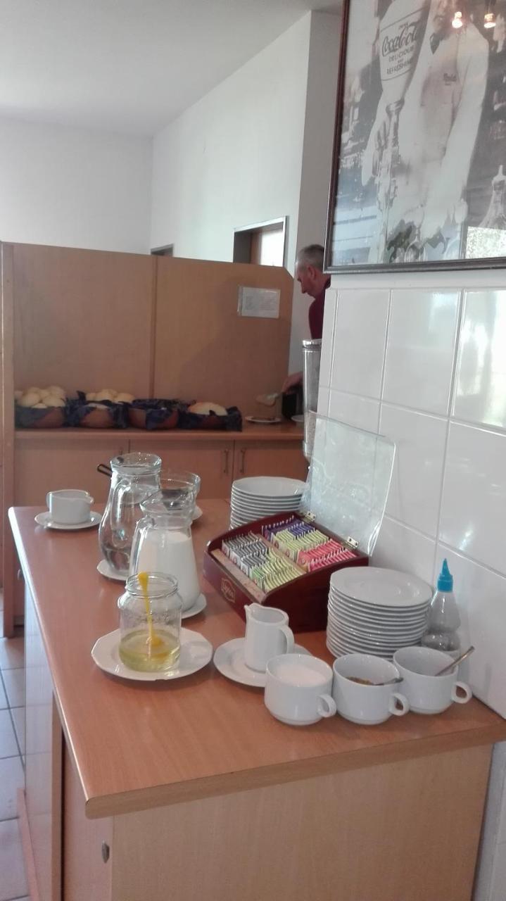 Hotel Holiday Siófok Eksteriør billede